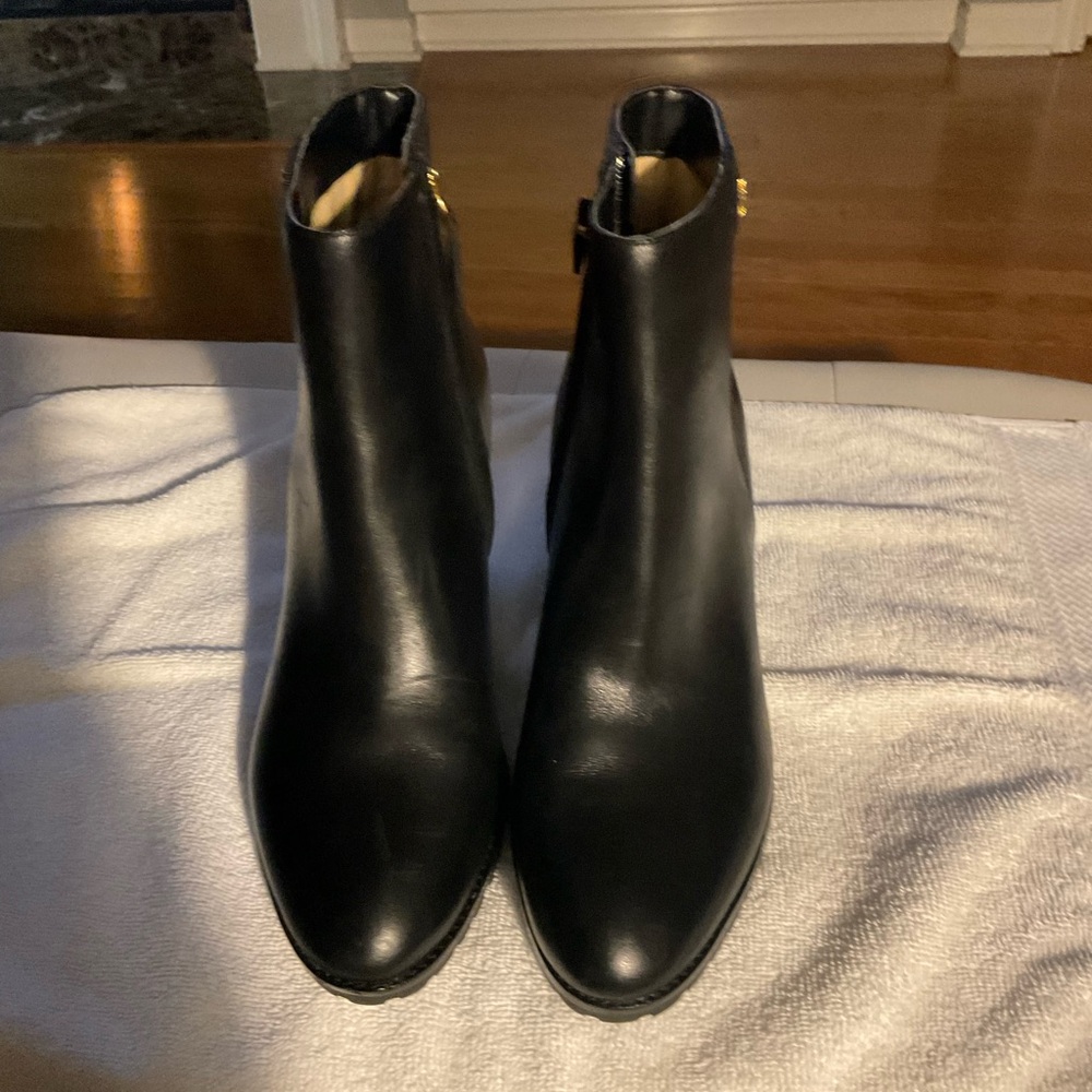 LRL Leather wedge ankle boots